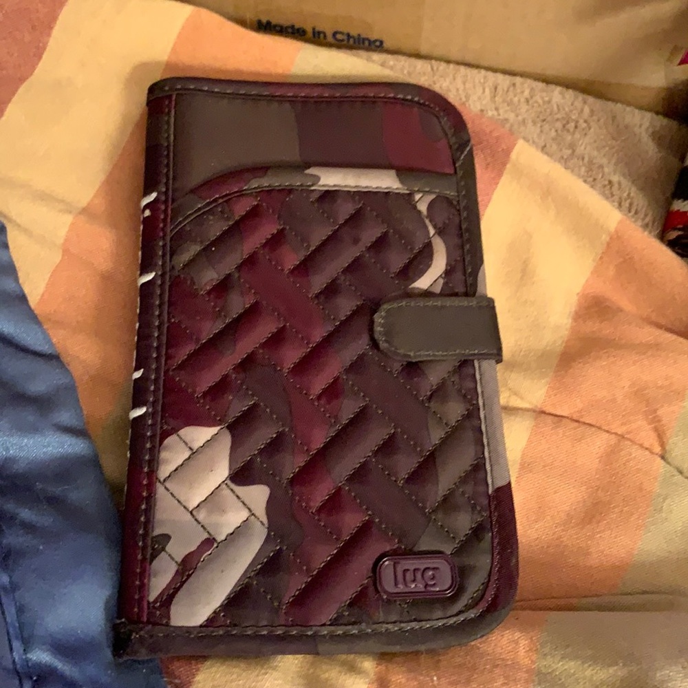 Lug wallet